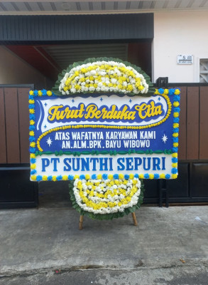 Papan Bunga Duka di Geyer